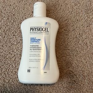 Physiogel daily moisture therapy body lotion NWT